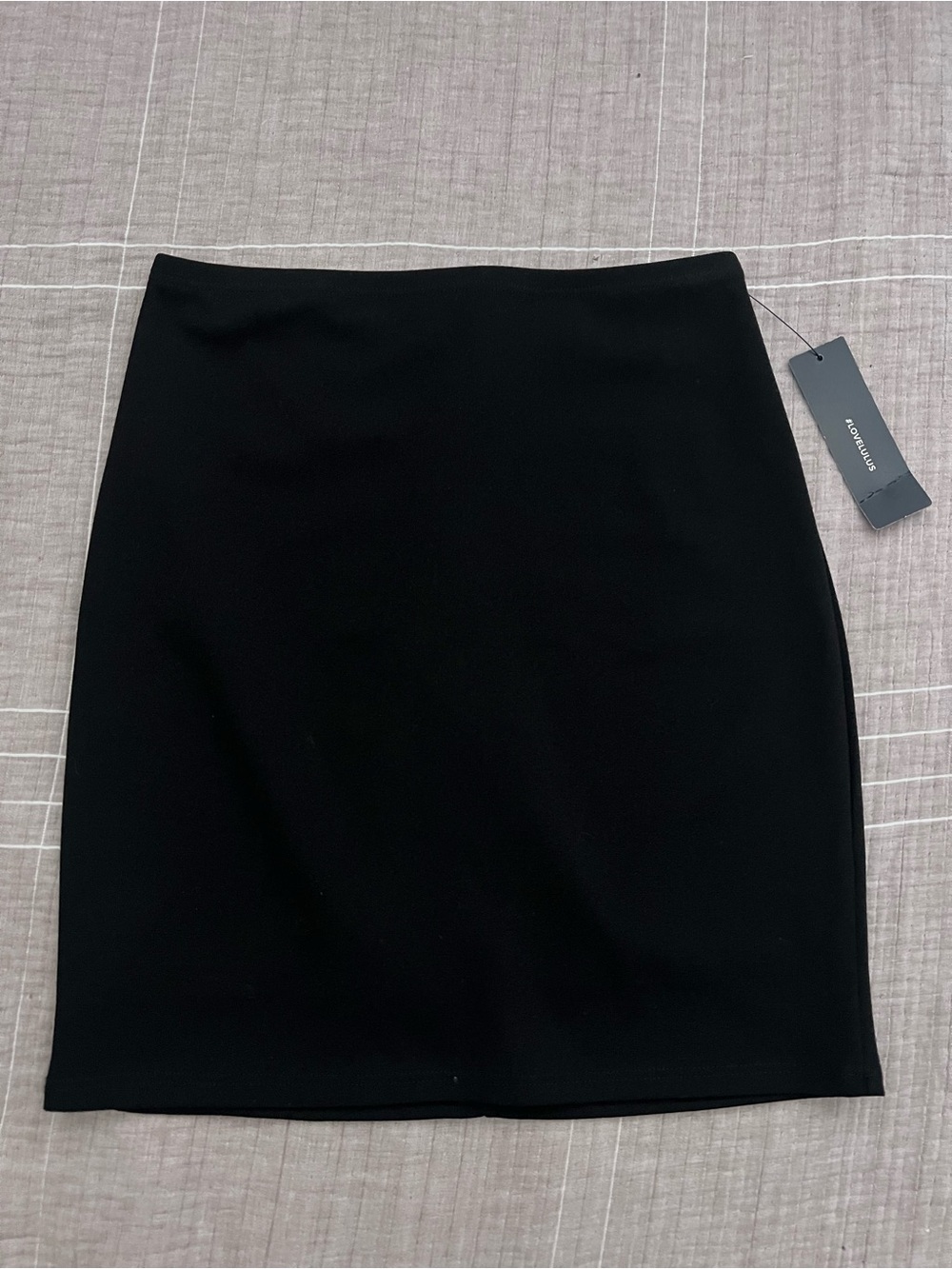 Lulu's Classic Black Pencil Skirt